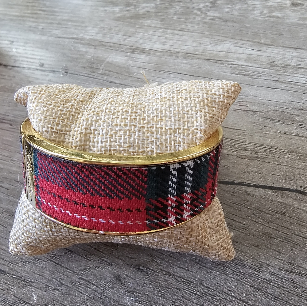 Plunder Christmas Plaid Bracelet